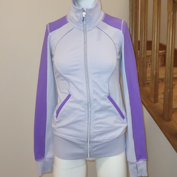 Lululemon two to make it true jacket - Picture 2 of 9